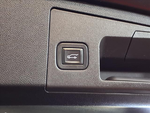 used 2020 Cadillac XT4 car, priced at $18,988