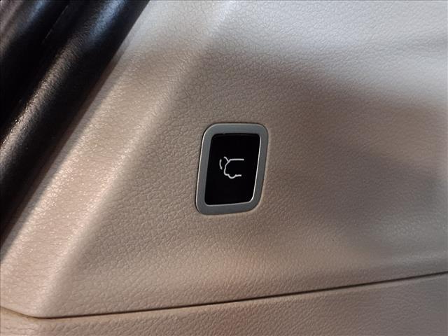 used 2020 Chrysler Pacifica car, priced at $14,988