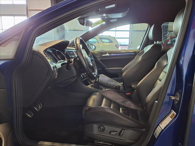 used 2017 Volkswagen Golf R car