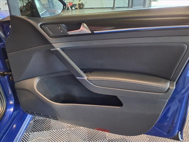 used 2017 Volkswagen Golf R car