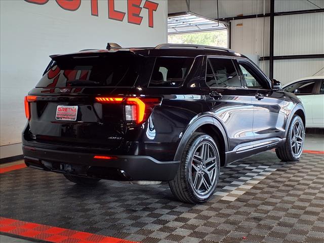 used 2025 Ford Explorer car, priced at $39,988