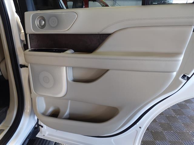 used 2018 Lincoln Navigator car