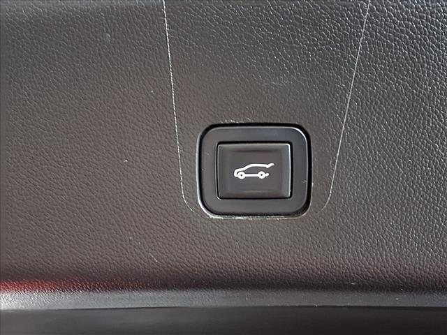 used 2019 Chevrolet Traverse car, priced at $18,988