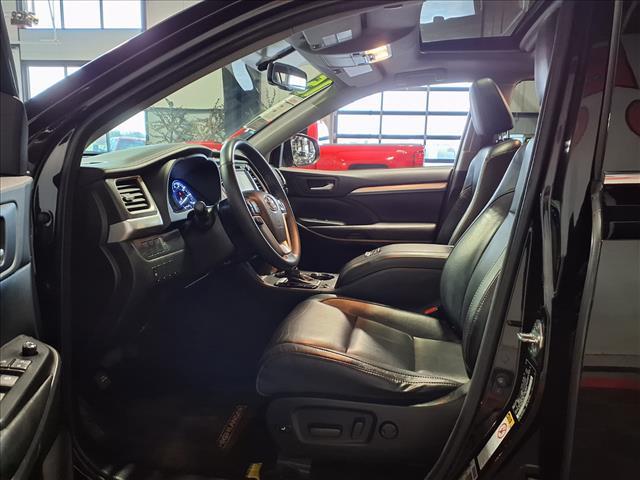 used 2015 Toyota Highlander car, priced at $17,988