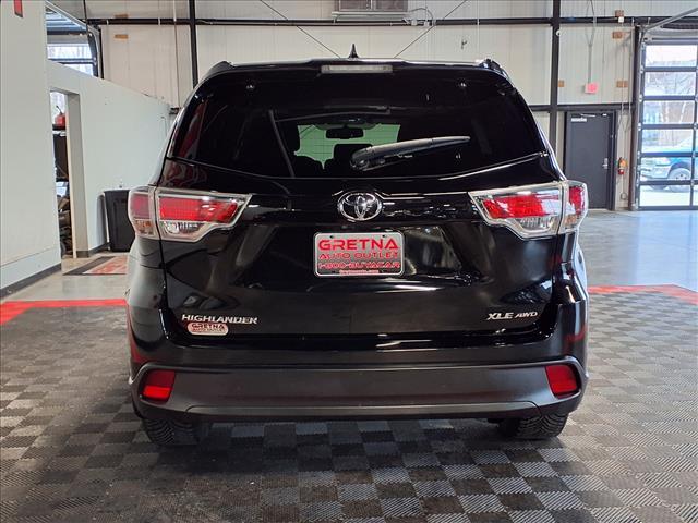 used 2015 Toyota Highlander car, priced at $17,988