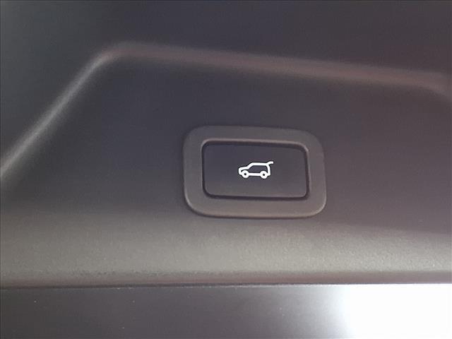 used 2018 Land Rover Range Rover car, priced at $30,988