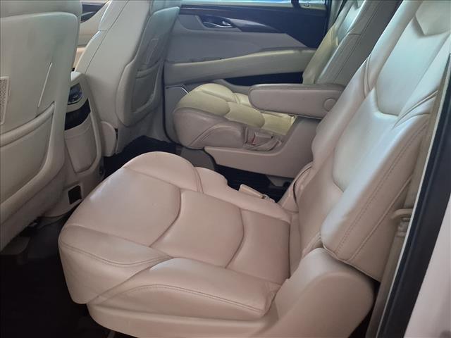 used 2020 Cadillac Escalade ESV car, priced at $27,988