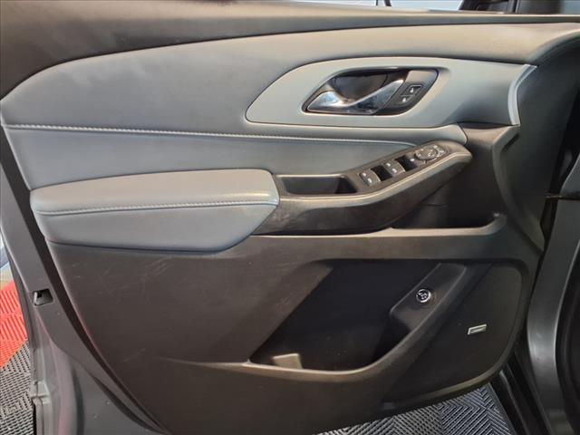used 2021 Chevrolet Traverse car, priced at $17,988