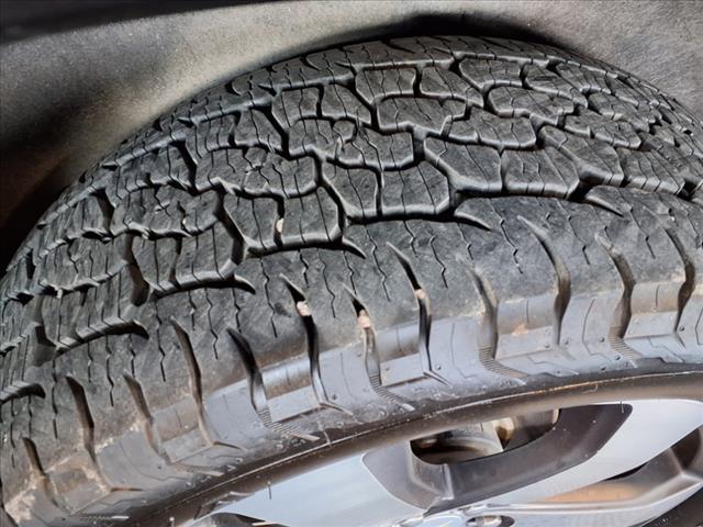 used 2021 Chevrolet Traverse car, priced at $17,988