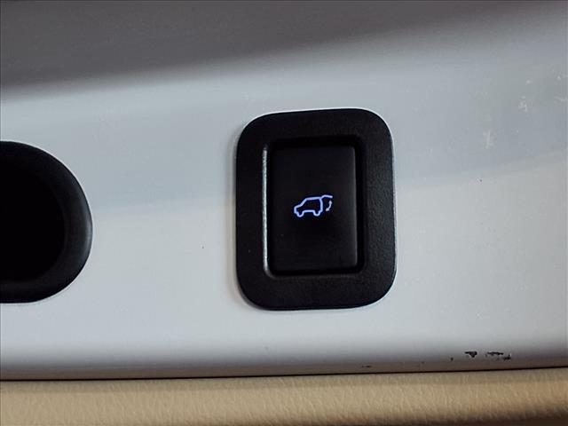used 2015 Toyota Highlander car, priced at $17,988