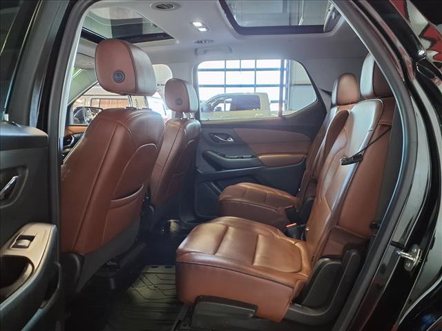 used 2021 Chevrolet Traverse car, priced at $27,988