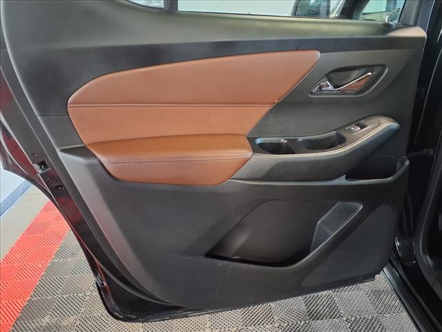 used 2021 Chevrolet Traverse car, priced at $27,988