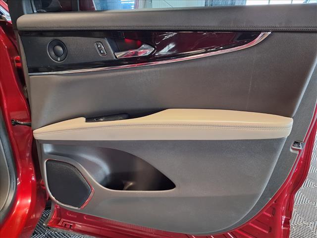 used 2021 Lincoln Nautilus car, priced at $23,988