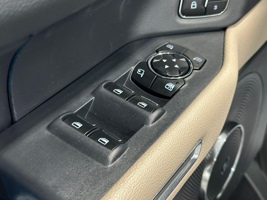 used 2024 Ford Expedition car, priced at $52,125