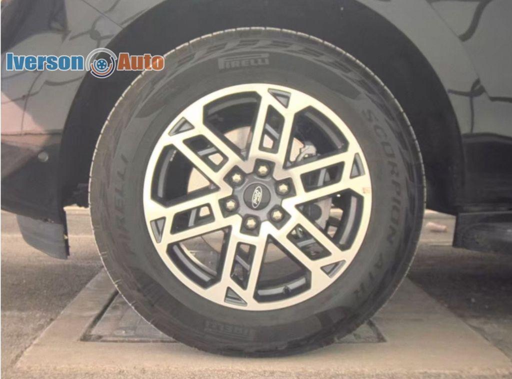 used 2025 Ford Expedition Max car, priced at $63,995