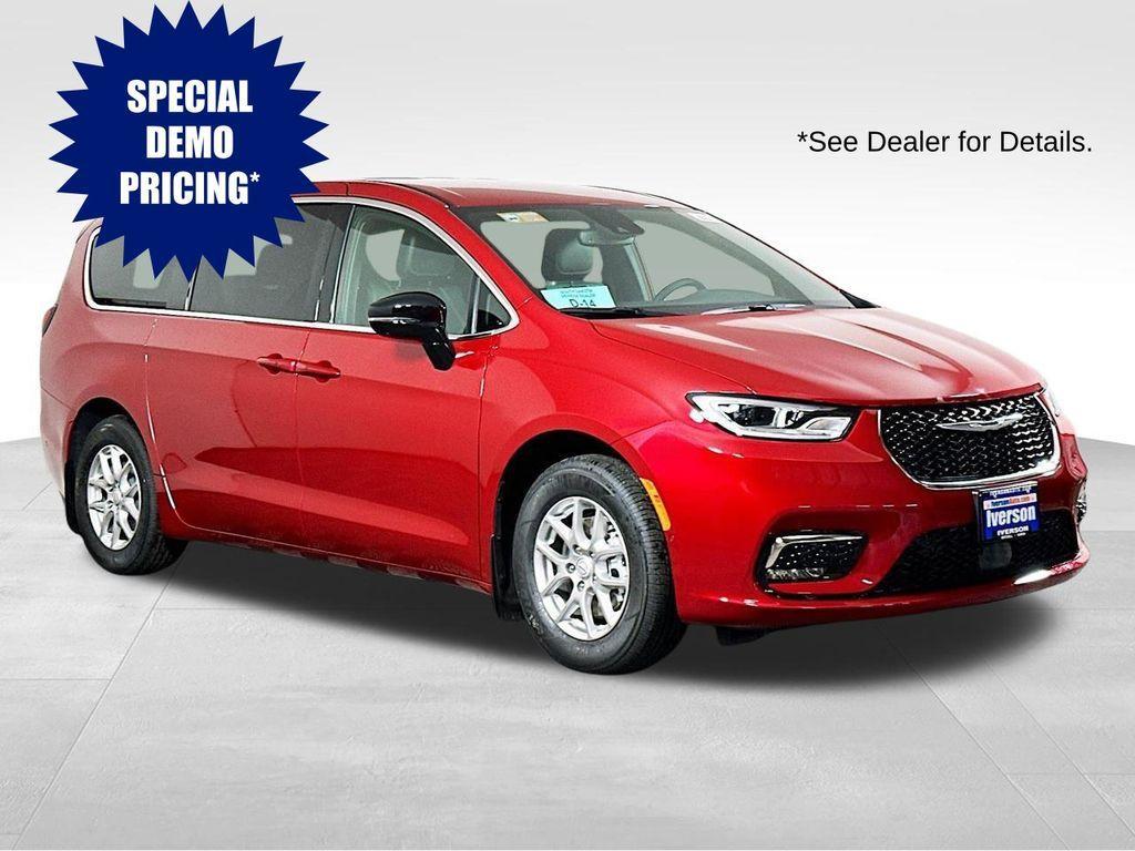 new 2025 Chrysler Pacifica car, priced at $36,999
