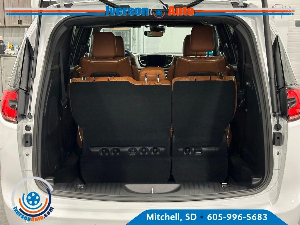new 2026 Chrysler Pacifica car, priced at $53,163