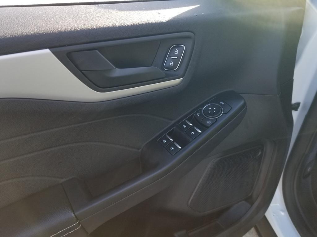 used 2022 Ford Escape car, priced at $20,936