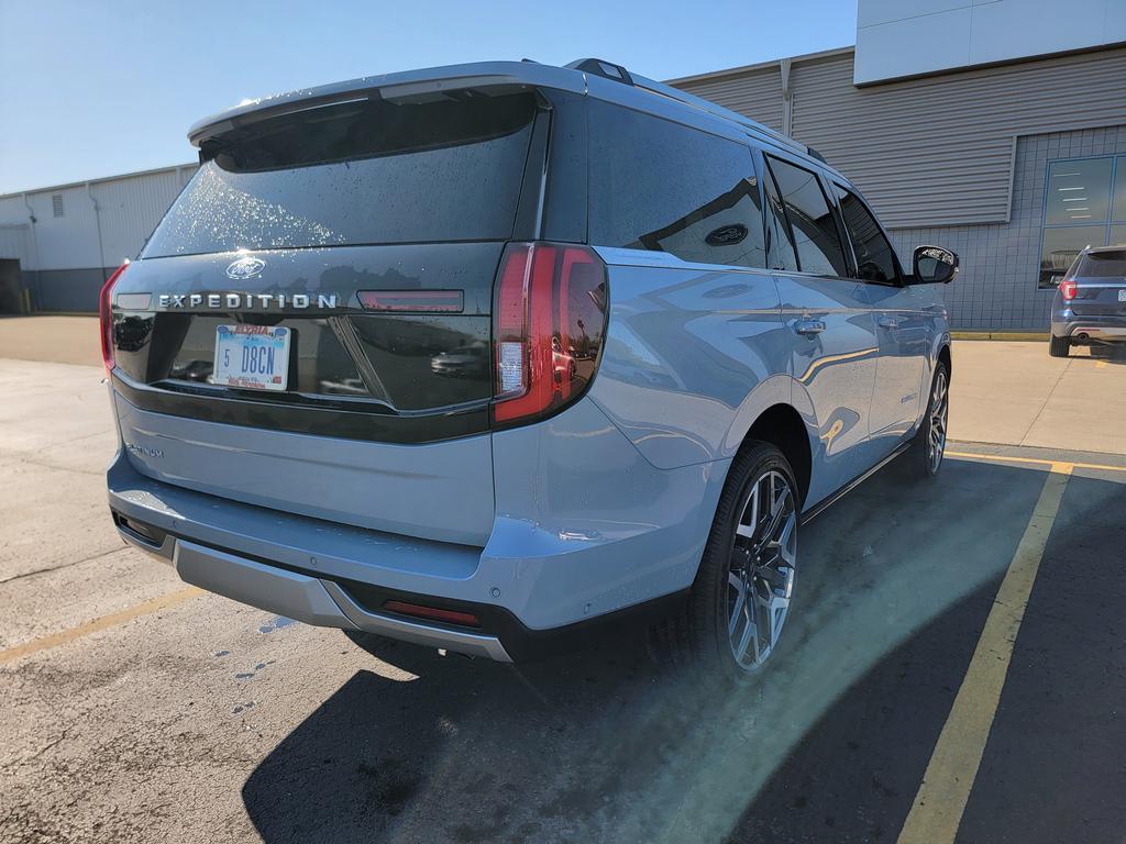 used 2025 Ford Expedition car, priced at $81,936