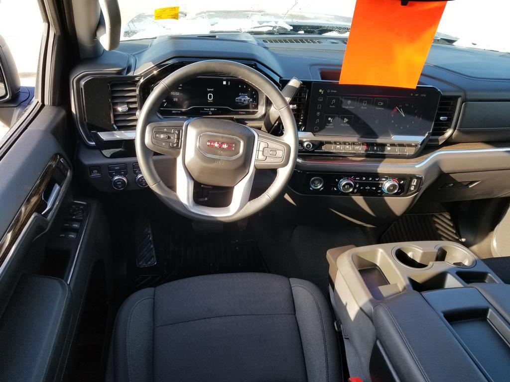used 2023 GMC Sierra 1500 car, priced at $43,900