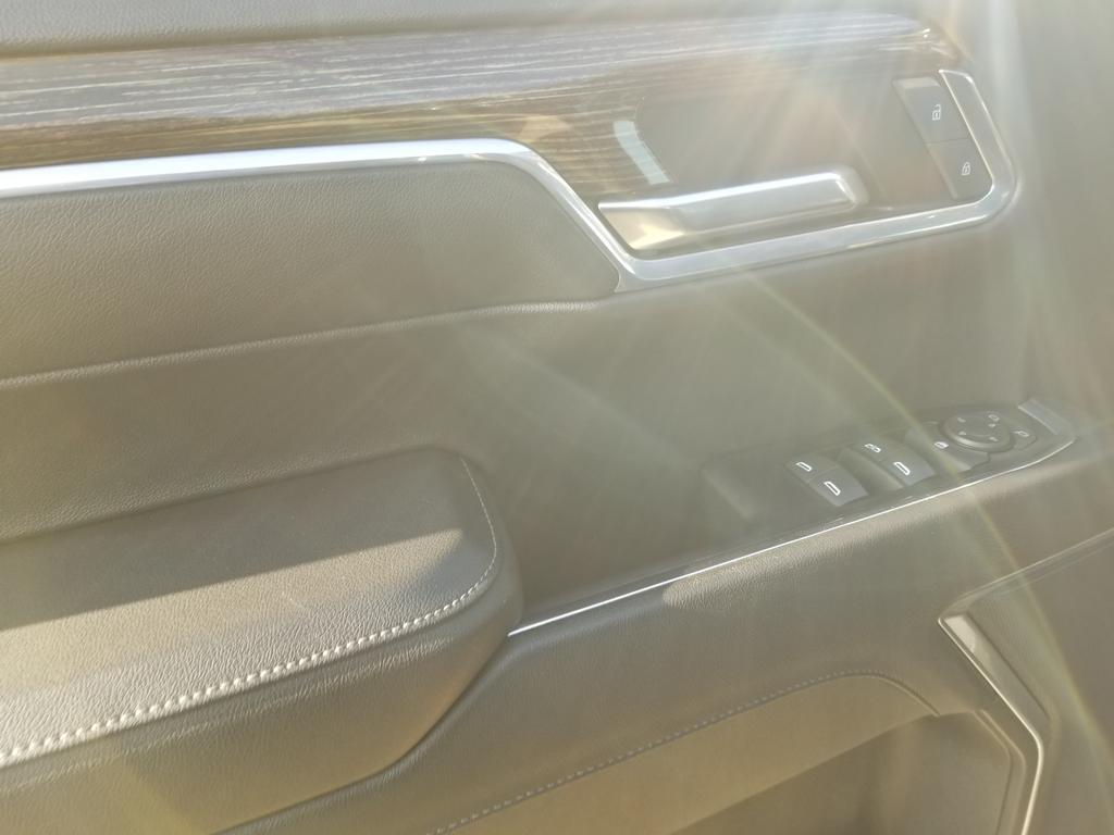 used 2023 GMC Sierra 1500 car, priced at $43,900