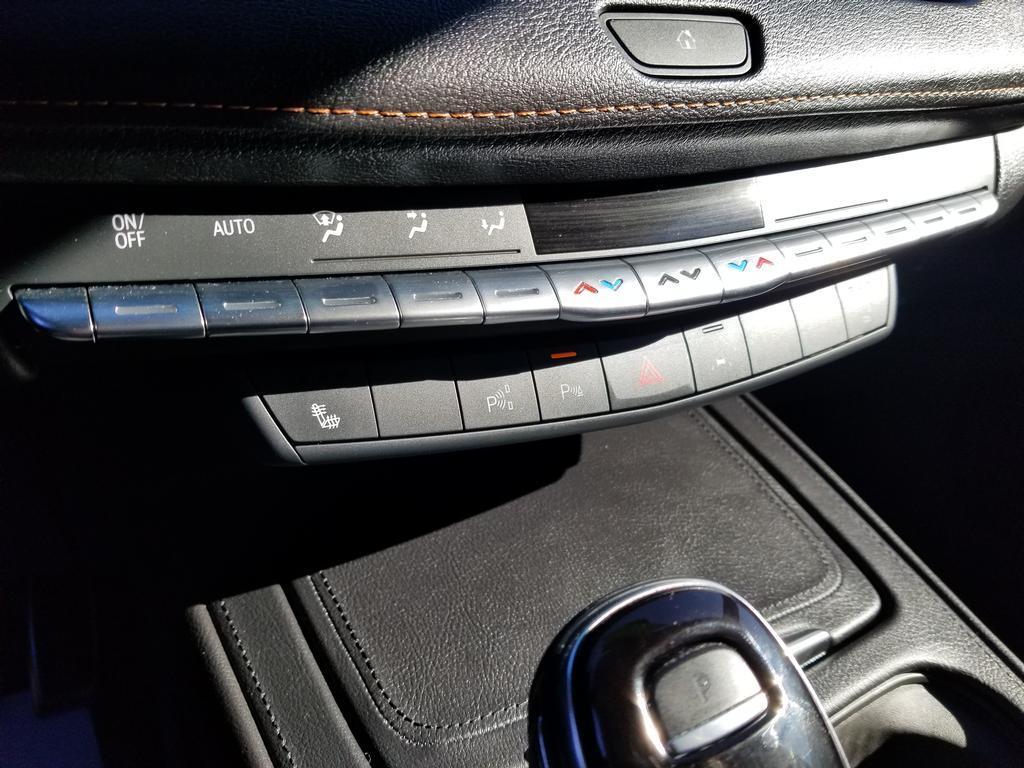 used 2022 Cadillac XT4 car, priced at $30,936