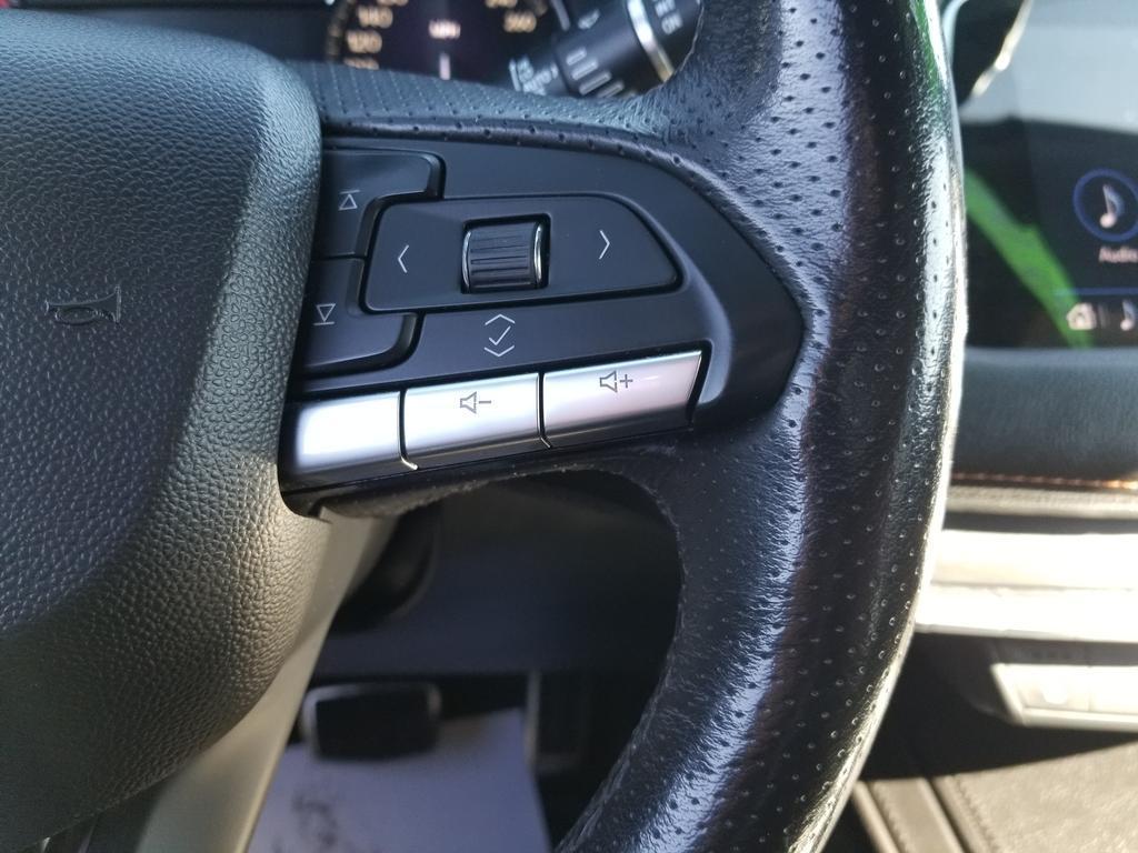 used 2022 Cadillac XT4 car, priced at $30,936