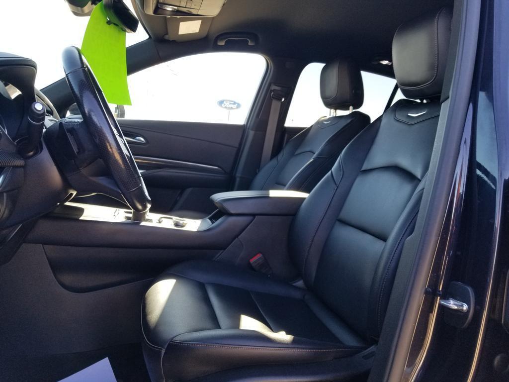 used 2022 Cadillac XT4 car, priced at $30,936