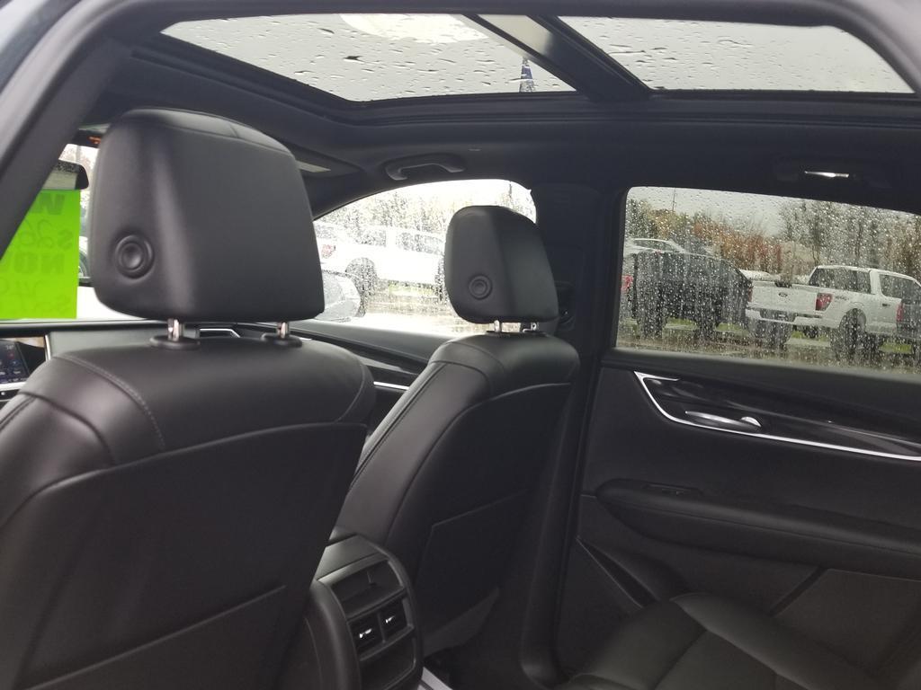 used 2021 Cadillac XT5 car, priced at $24,936