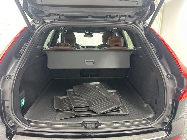 used 2023 Volvo XC60 car, priced at $33,500
