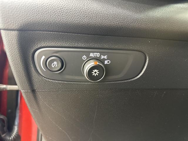 used 2023 Buick Envision car, priced at $27,900