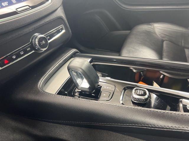 used 2023 Volvo XC90 car, priced at $30,389