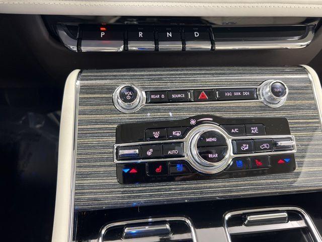 used 2024 Lincoln Aviator car, priced at $53,900