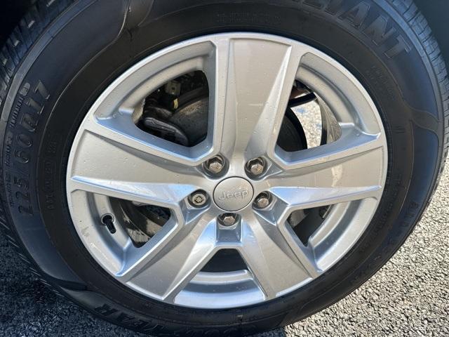 used 2022 Jeep Compass car, priced at $18,000