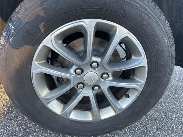 used 2020 Jeep Grand Cherokee car, priced at $20,500