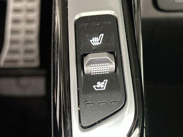 used 2023 Kia Sorento Hybrid car, priced at $34,000