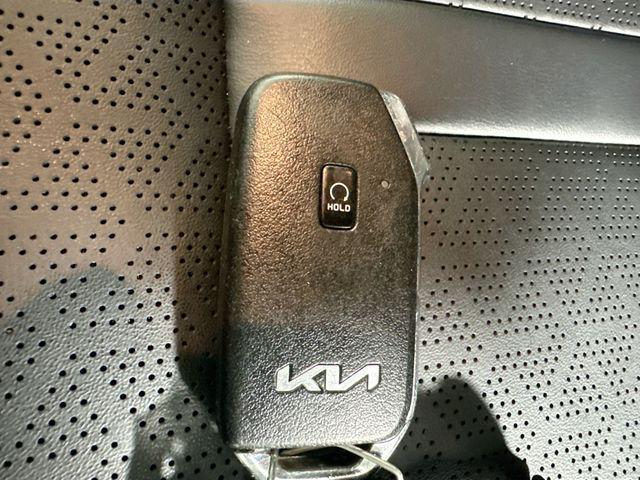 used 2023 Kia Sorento Hybrid car, priced at $28,500