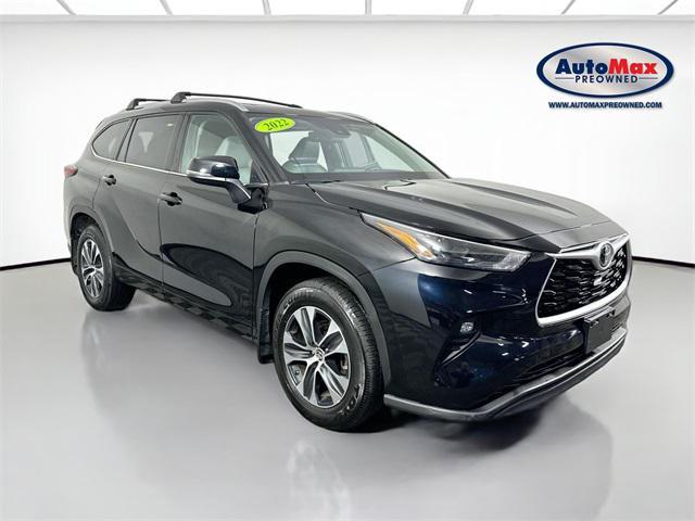 used 2022 Toyota Highlander car, priced at $35,000