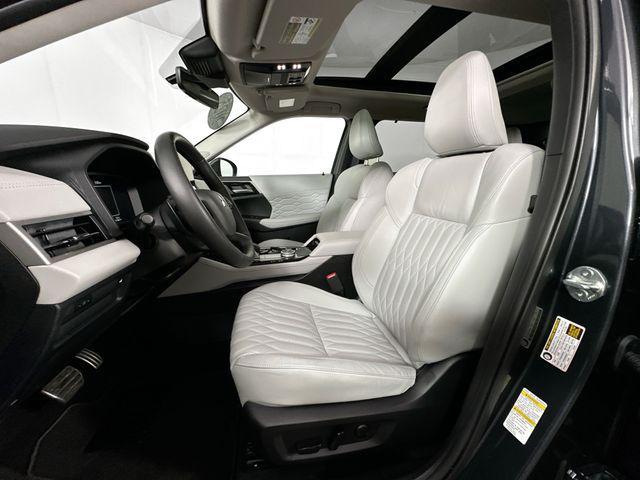 used 2025 Mitsubishi Outlander car, priced at $35,000