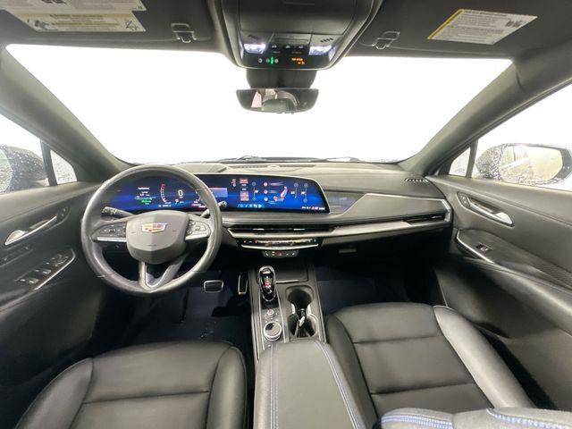 used 2024 Cadillac XT4 car, priced at $38,000