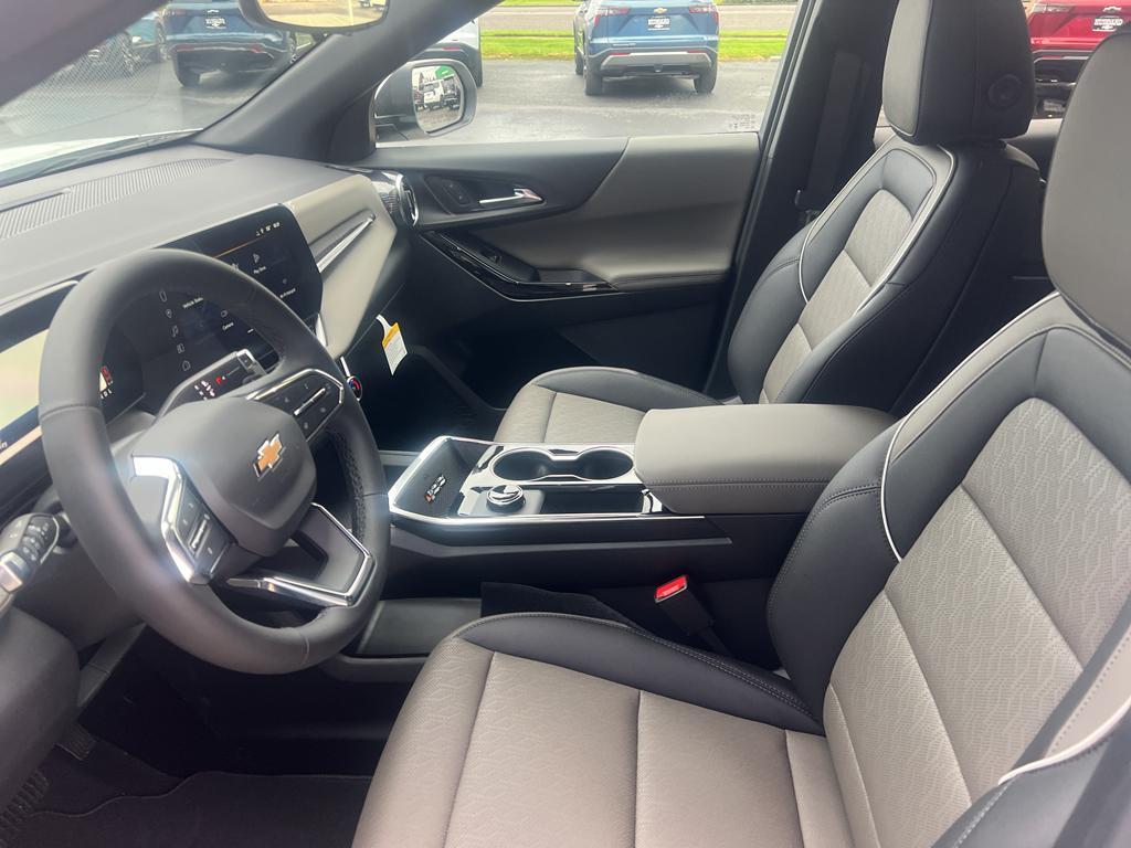 new 2026 Chevrolet Equinox car, priced at $36,090