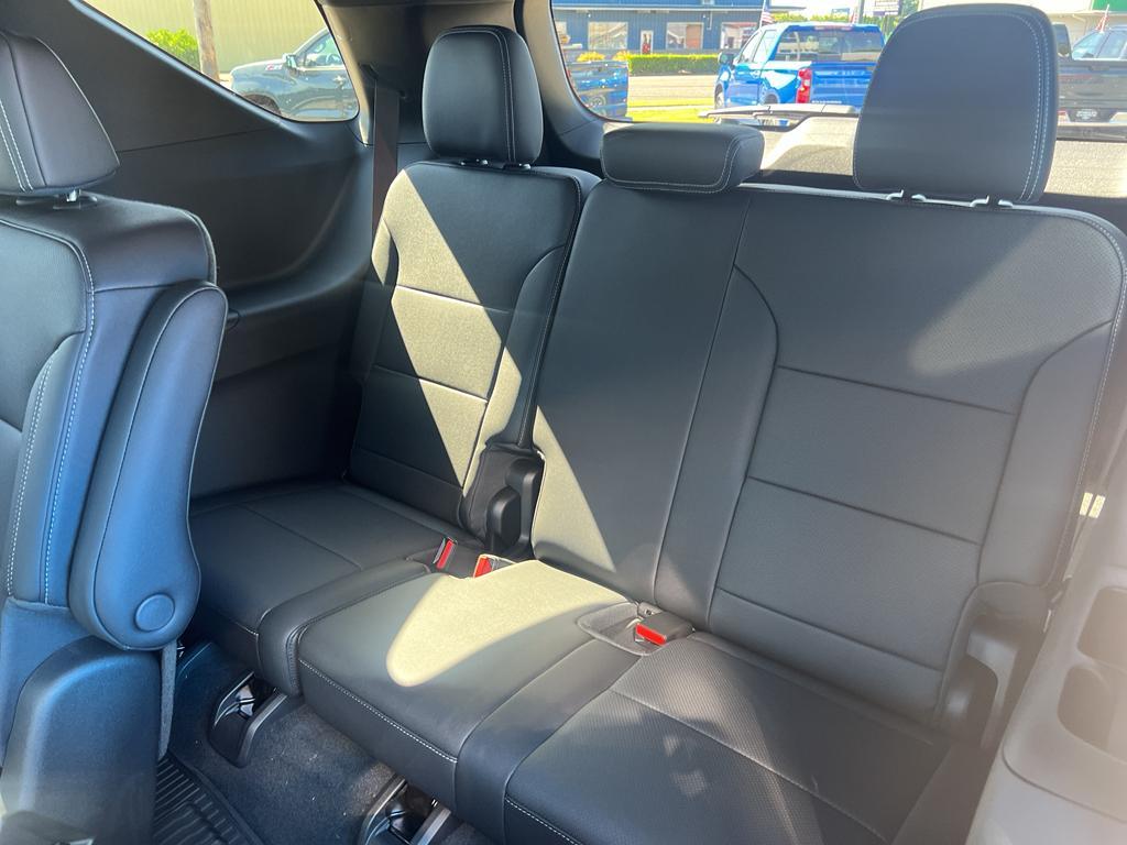new 2025 Chevrolet Traverse car, priced at $47,472