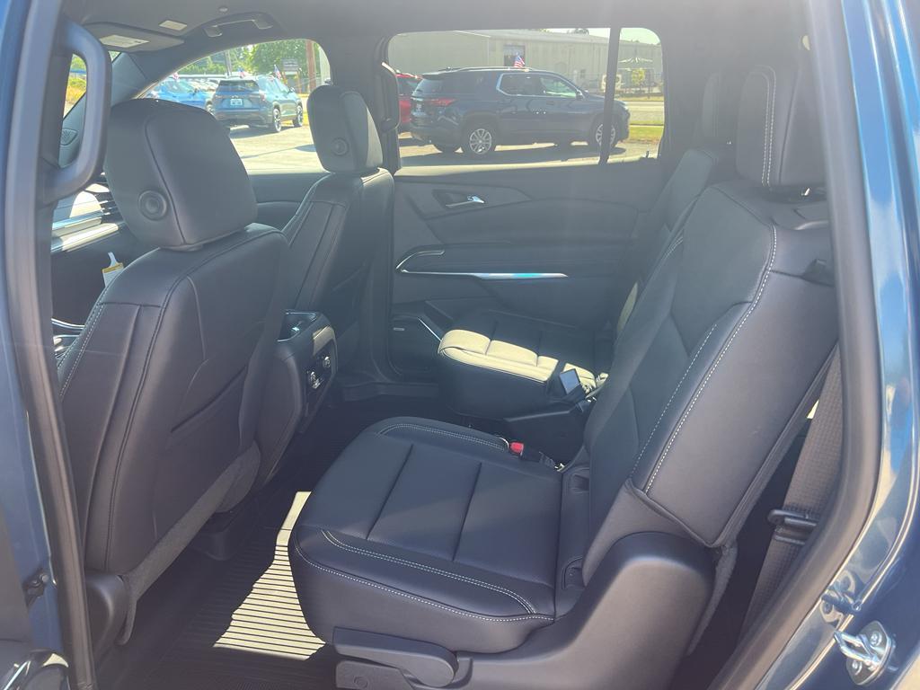 new 2025 Chevrolet Traverse car, priced at $47,472