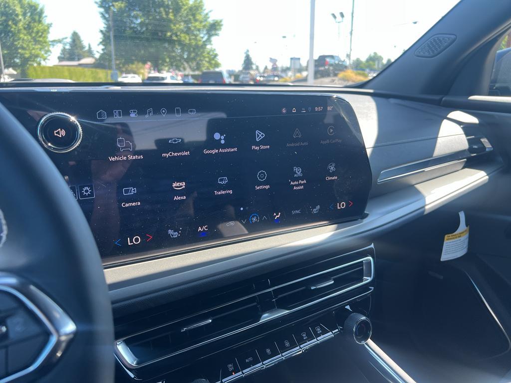 new 2025 Chevrolet Traverse car, priced at $47,472