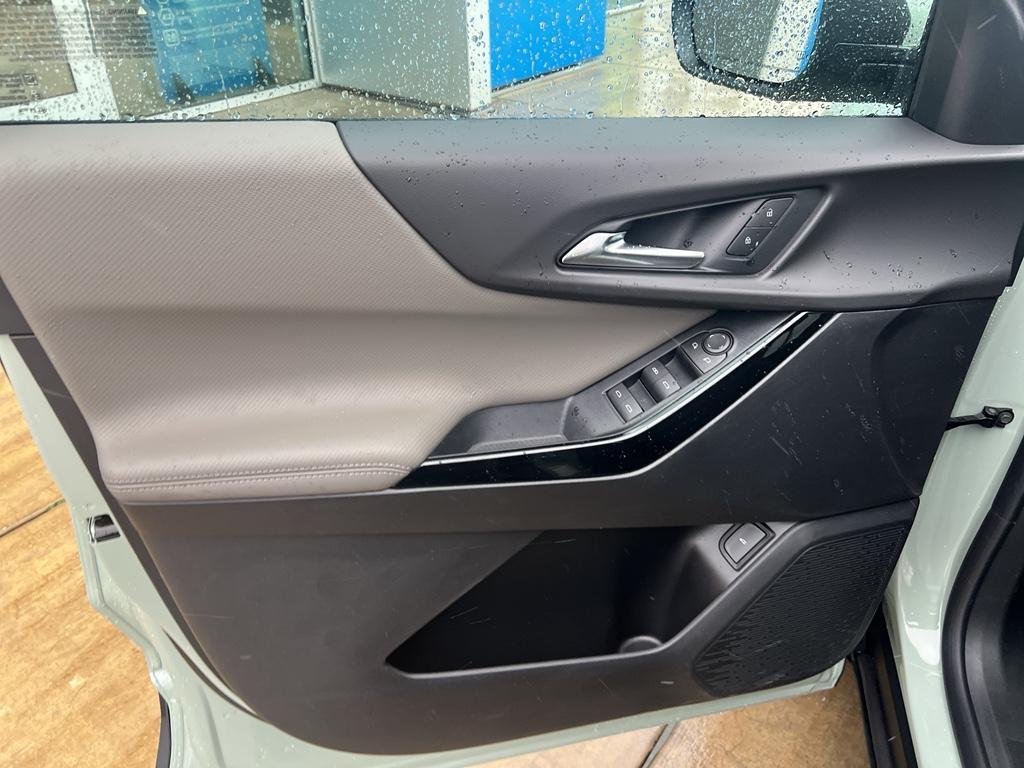 new 2026 Chevrolet Equinox car, priced at $32,545