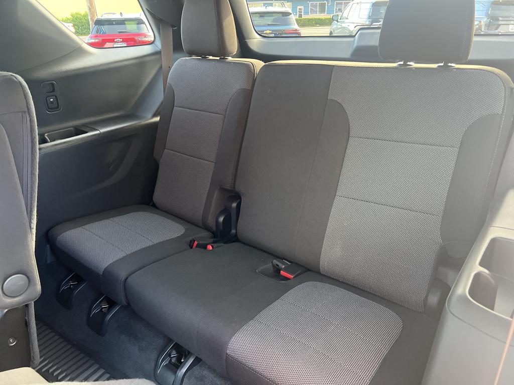 used 2023 Chevrolet Traverse car, priced at $35,399