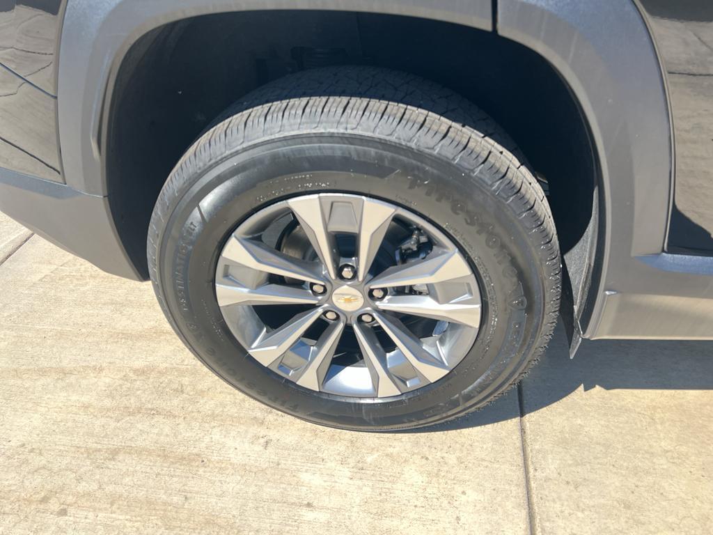 new 2025 Chevrolet Equinox car, priced at $29,970