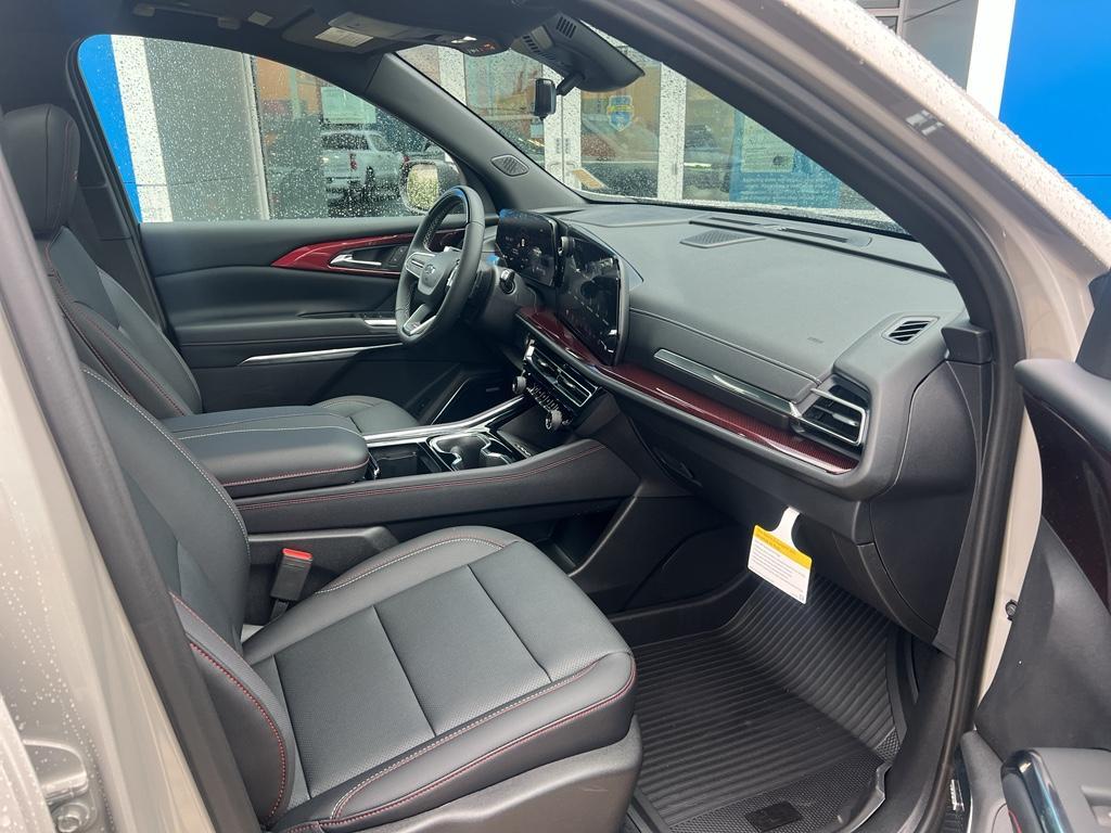 new 2026 Chevrolet Traverse car, priced at $58,990