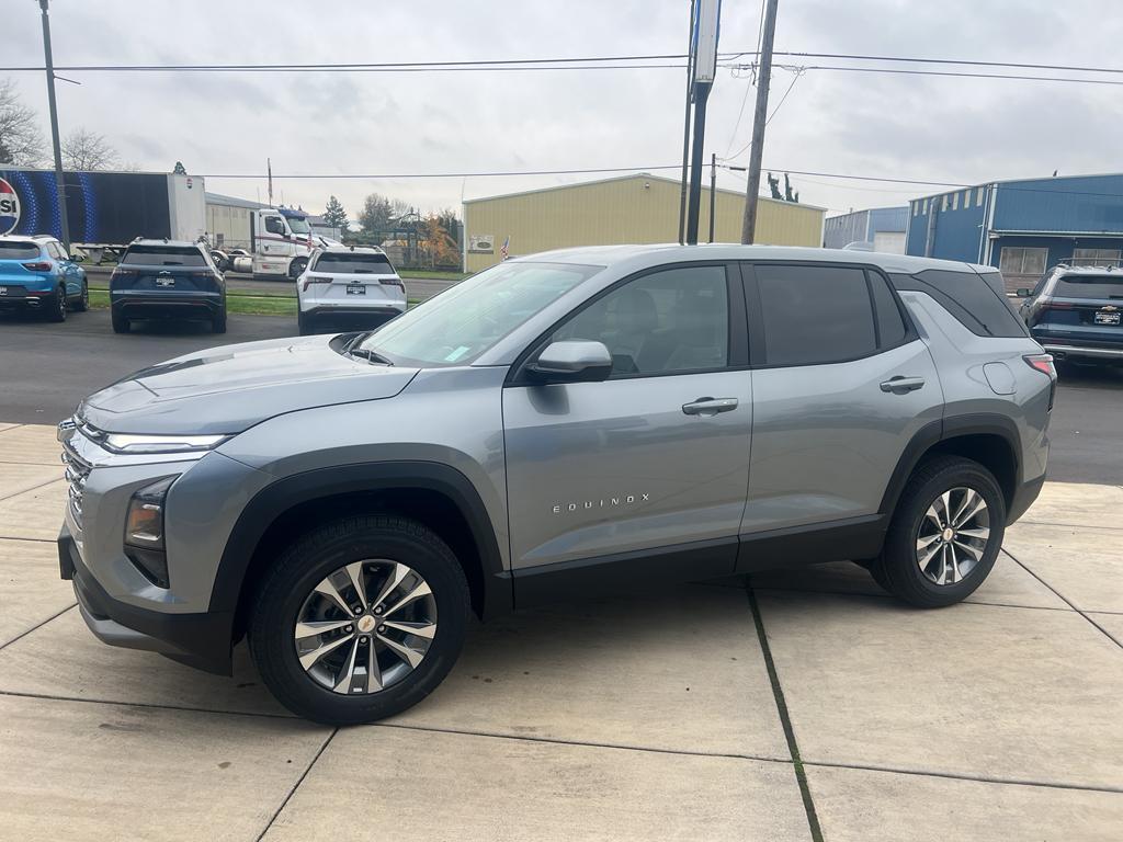 new 2026 Chevrolet Equinox car, priced at $32,545