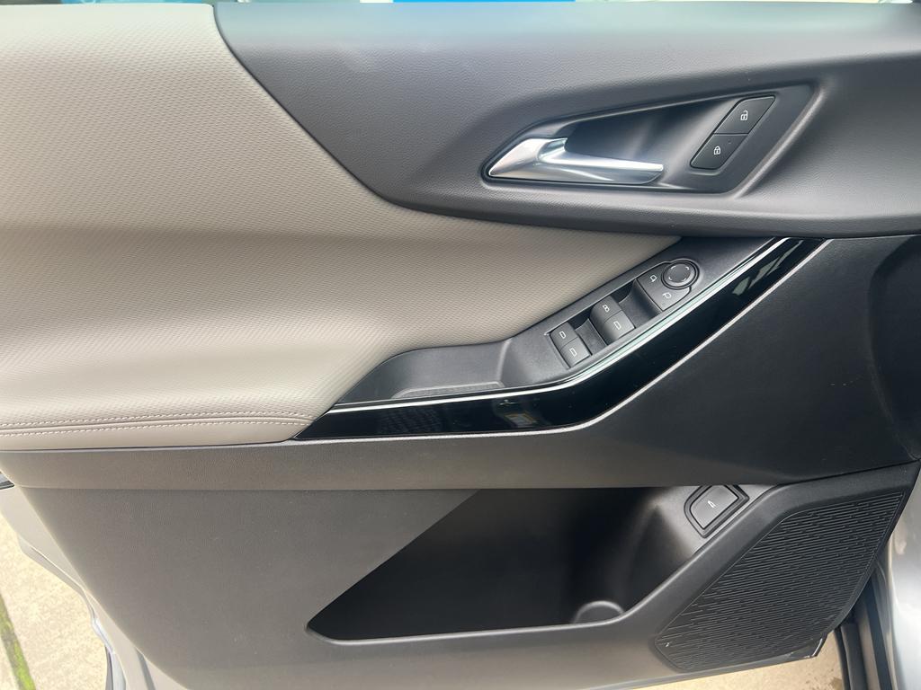 new 2026 Chevrolet Equinox car, priced at $32,545